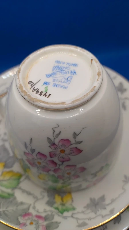 tazza thè doppio piattino windsor england bone china tazza thè doppio piattino windsor england bone china