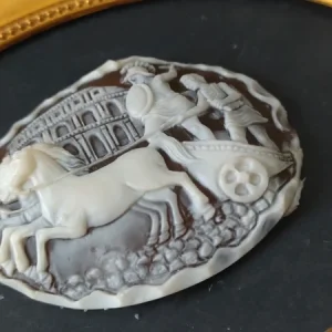cameo ovale decoro in rilievo