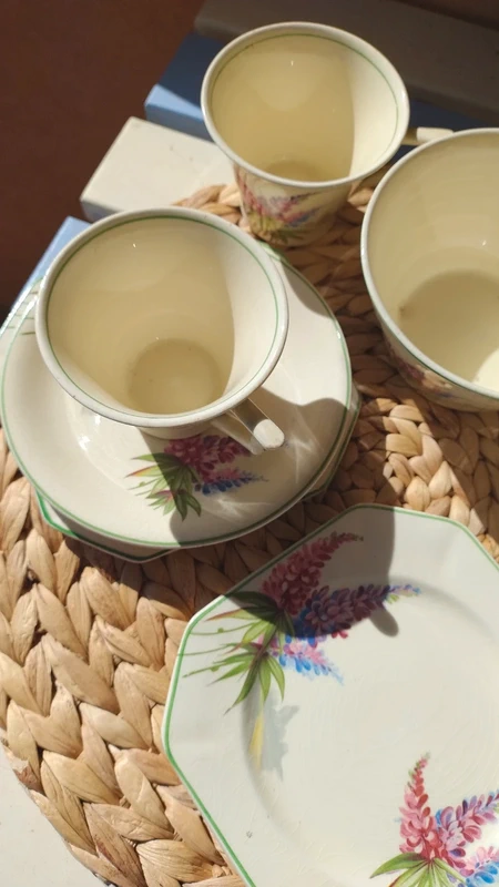 set per due , tazza thè con doppio piattino con lattiera e ciotola midwinter burslem england set per due , tazza thè con doppio piattino con lattiera e ciotola midwinter burslem england