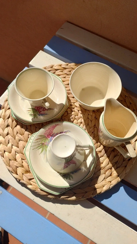 set per due , tazza thè con doppio piattino con lattiera e ciotola midwinter burslem england set per due , tazza thè con doppio piattino con lattiera e ciotola midwinter burslem england