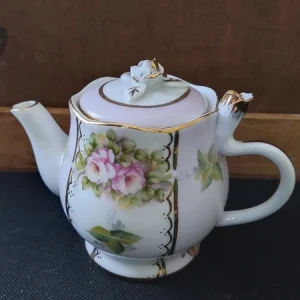 piccola teiera rose porcellana meissen dipinta a mano
