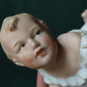 scultura in porcellana biscuit di ragazza con le trecce firmata pina borrelli italy (copia)