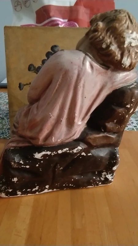 antica scultura in gesso di gesù bambino che dorme antica scultura in gesso di gesù bambino che dorme