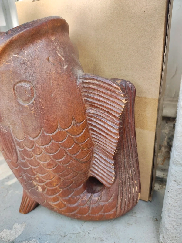 vaso brocca in legno intagliato a forma di carpa koi vaso brocca in legno intagliato a forma di carpa koi