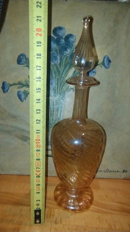 bottiglia profumo vetro soffiato bottiglia profumo vetro soffiato