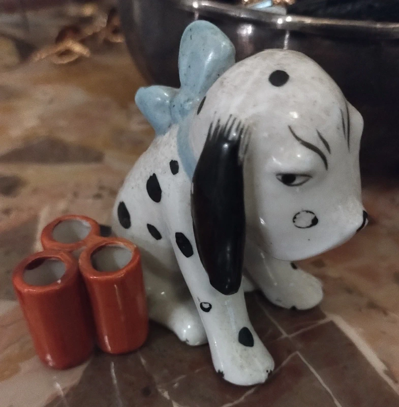 cane dalmata cucciolo "portasigarette" porcellana vintage cane dalmata cucciolo "portasigarette" porcellana vintage