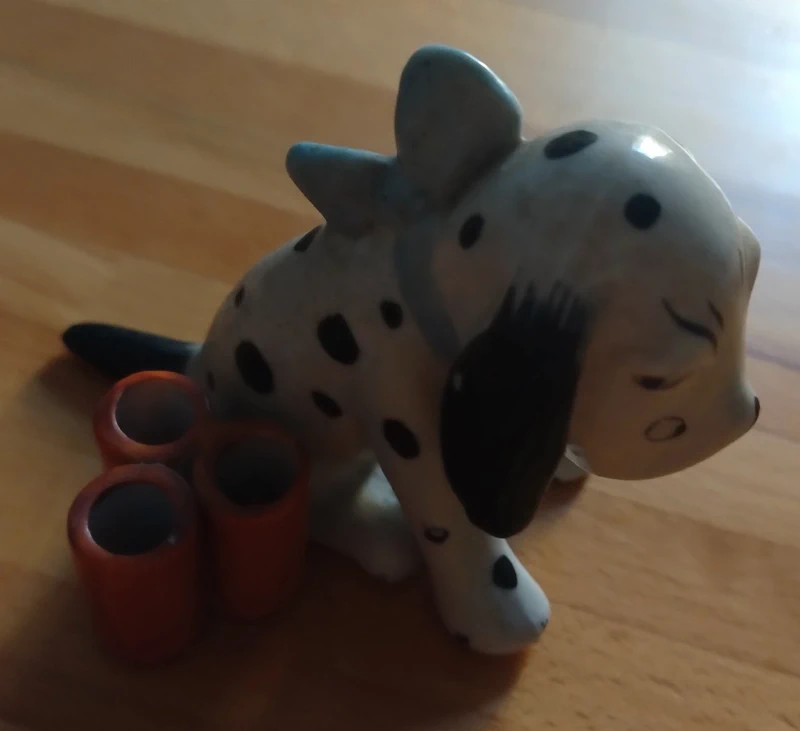 cane dalmata cucciolo "portasigarette" porcellana vintage cane dalmata cucciolo "portasigarette" porcellana vintage
