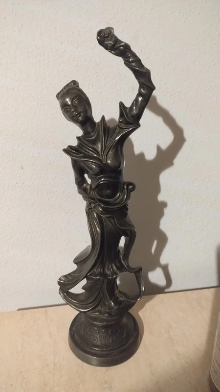statua in metallo di donna orientale danzatrice made in italy statua in metallo di donna orientale danzatrice made in italy