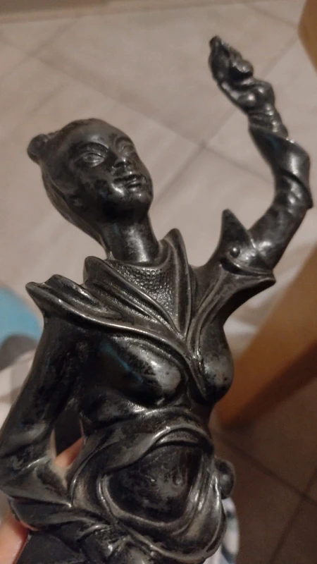 statua in metallo di donna orientale danzatrice made in italy statua in metallo di donna orientale danzatrice made in italy