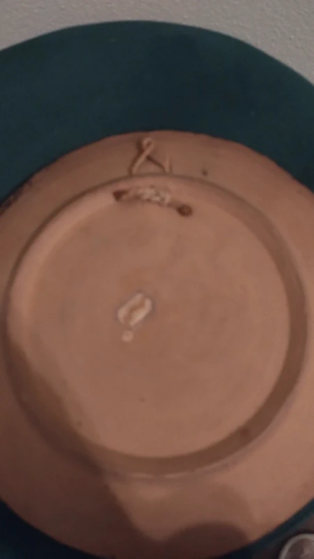 coppia di piatti in ceramica sarda dipinti a mano coppia di piatti in ceramica sarda dipinti a mano