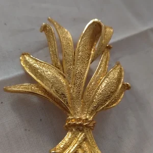 spilla vintage foglia dorata (copia)