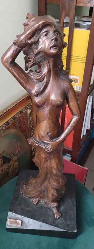 grande statua donna in terracotta firmata gusella grande statua donna in terracotta firmata gusella