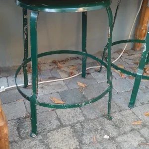 coppia sgabello industriale metallo verde